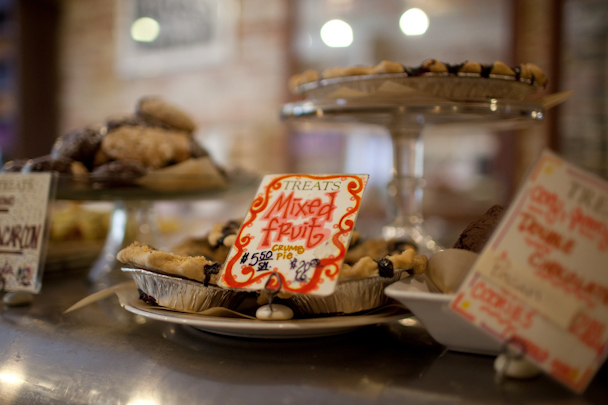 Treats Wiscasset ME