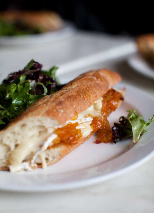 Petite-Jacqueline-Sandwich-au-Fromage
