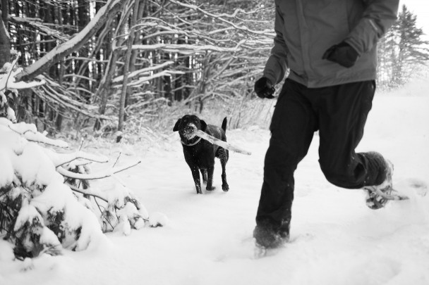Snowshoeing-with-Orvis